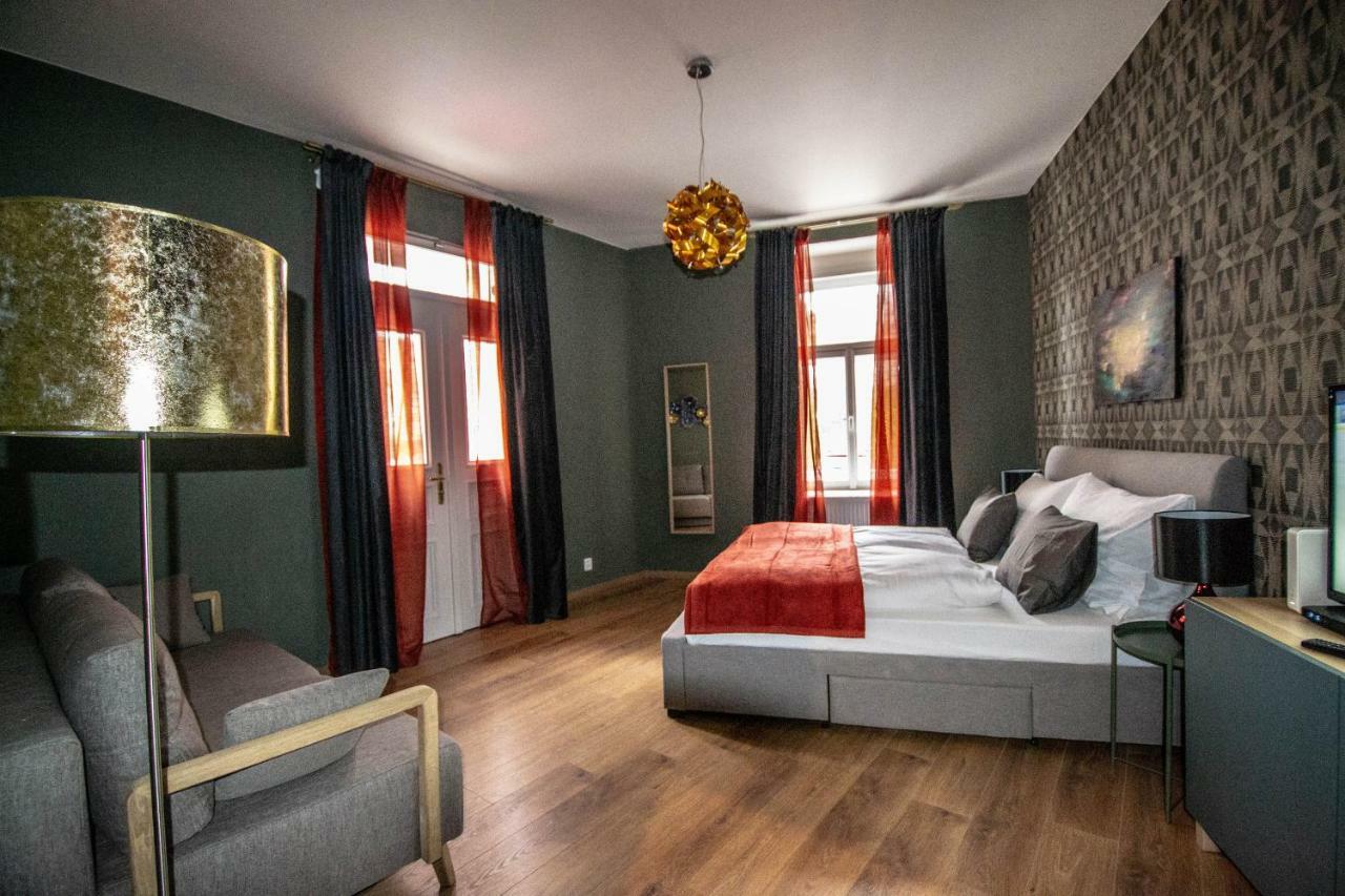 Ruterra Apartments By Cathedral Prague Exterior photo